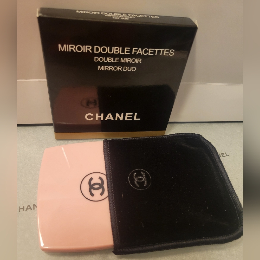 Chanel Dual Sided Compact Mirror,  NEW Gift Wrapped, Chanel Tissue Paper... - Picture 4 of 5